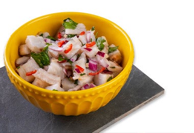 Bowl de ceviche con salsa de wasabi