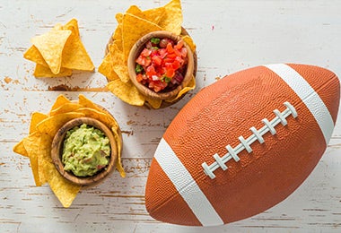 Nachos con guacamole. Comidas para Juegos Olímpicos