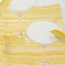 Trago de helado de limón