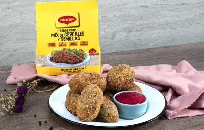 Croquetas express de pollo con alioli de remolacha