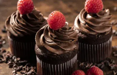 Cupcakes de frambuesa y chocolate