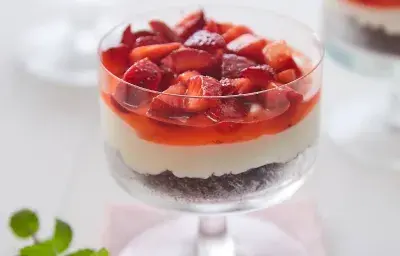 Postre de Leche Condensada y Frutillas