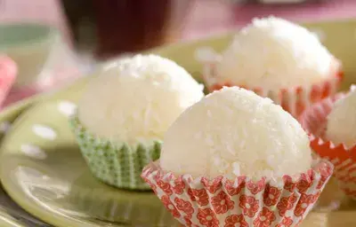 Brigadeiros de coco