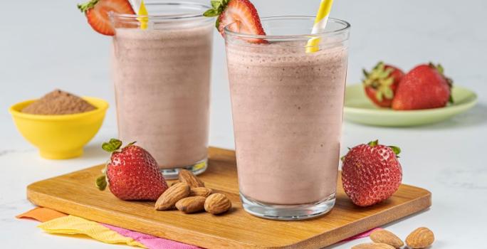 Licuado de Chocolate, Fresas y Almendras