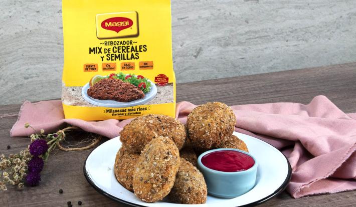 Croquetas express de pollo con alioli de remolacha