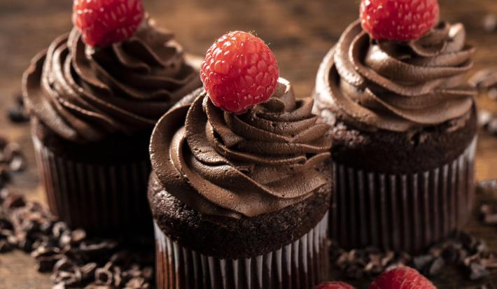 Cupcakes de frambuesa y chocolate